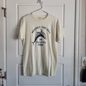 Wondery Tee - Save the Seas